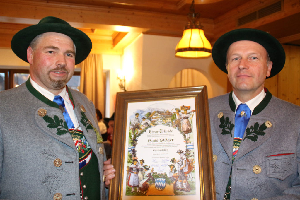 1. Vorstand Eric Bader ernennt Hans Stöger zum Ehrenmitglied